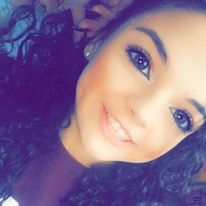 Meet your Posher, Kara